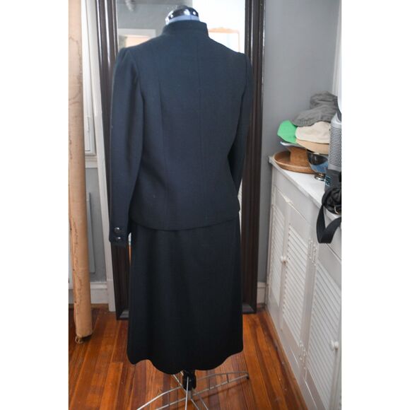 Vintage 1980s Black Wool Crepe Suit Herbert Grossman by Cynthia Sobel USA 14 - Picture 2 of 8